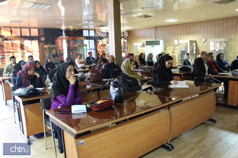 آموزش بیش از 700 نفر از فراگیران صنایع‌دستی در استان اصفهان در سال 1398